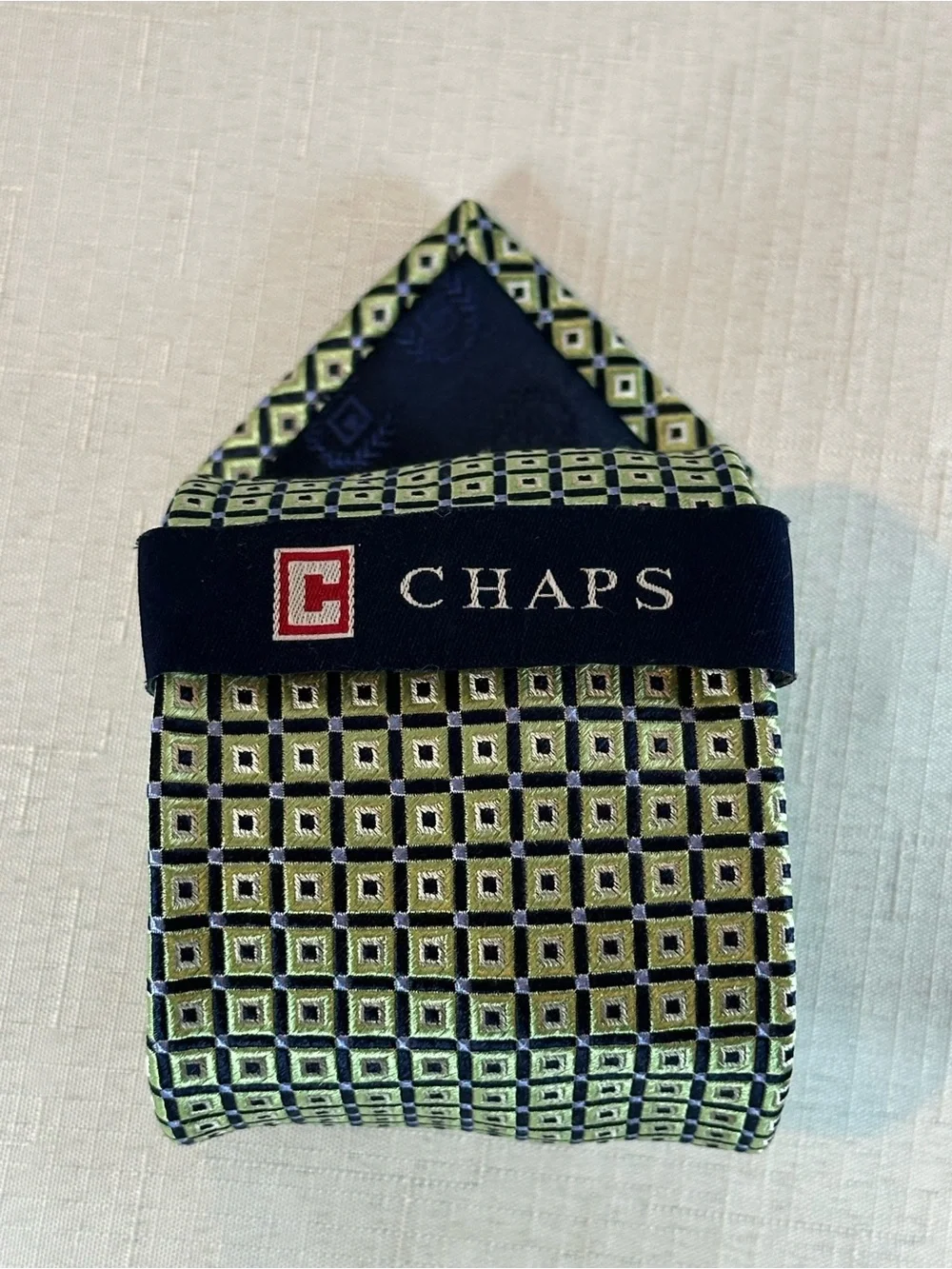 NWT Chaps 100% Silk Green Navy Geometric Men’s Tie